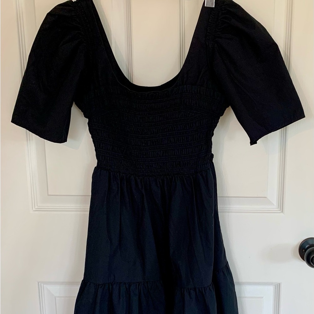 GAP Black Tiered Ruffled Puff Sleeve Sundress